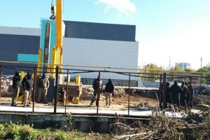 Як захоплювали військову частину в Одесі будівельники в балаклавах (Відео)