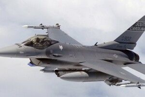 Стало відомо, чи навчаються українські пілоти на американських  F-15 та F-16
