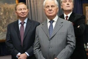 «Ви вщент знищили віковий міф про так звану велич Росії»: Кравчук, Кучма і Ющенко звернулися до українців