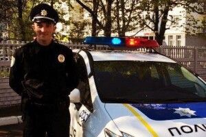У Львові патрульний затримав грабіжницю, п’ючи каву