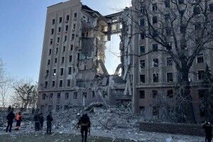 Рашисти розбомбили в Миколаєві 49 шкіл і 500 багатоповерхівок