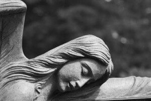 Друзі закопали на смітнику, а мати 17 років чекала на сина: у Тернопільській області знайшли рештки 16-річного хлопця