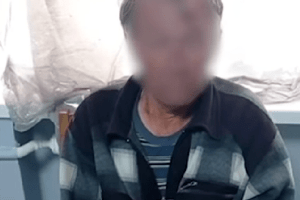 На Київщині чоловік із сокирою напав на свою 76-річну матір