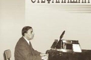 КНИГАРНЯ: «Життя в полоні музики й пісень»