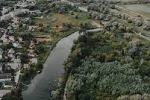 На Рівненщині з річки дістали тіло чоловіка