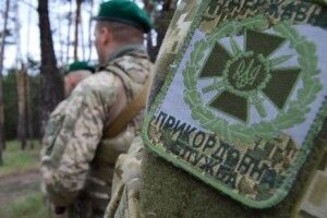 На кордоні з Румунією знайшли застреленим українського прикордонника