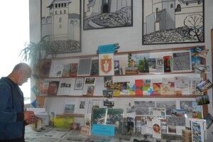 Лучан та гостей міста запрошують відвідати виставку архівних документів