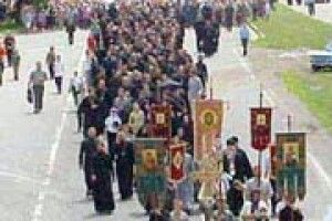 ВІРУЮЧИХ У БІЛОРУСЬ ТАК І НЕ ПУСТИЛИ