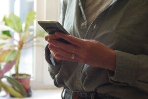 СБУ попередила про програми із шахрайськими розсилками та закликали не скачувати їх