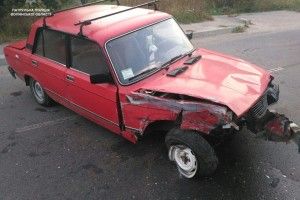 У Ковелі нетверезий водій тікав від патрульних і спричинив аварію (фото)