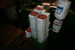 Сигарети відомих марок… «крутили» у гаражі