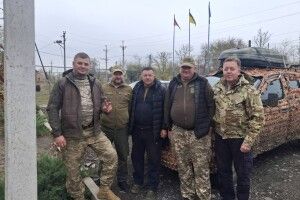 Лідер громади з Волині зустрівся зі земляками в зоні бойових дій 
