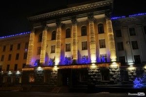 «Танцюй, професоре! Співай, доценте!»: у Гройсмана пообіцяли викладачам вишів покласти під ялиночку 20-відсоткове підвищення зарплат