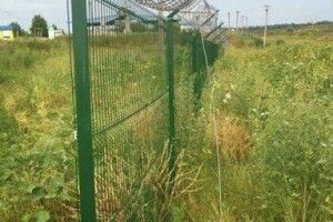 Хто розпиляв «Стіну Яценюка»?