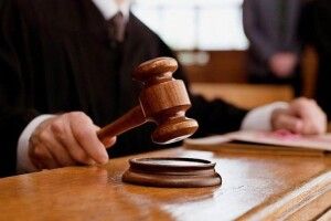 На Волині нетверезий водій авто «поцілував» стовпа