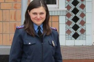 «Не на ту напав»: дівчина-слідчий затримала молодика, який надумав її пограбувати (фото)