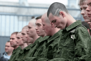 Російські загарбники розпочали призов на строкову службу молоді на ТОТ Запоріжжя
