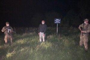 Зізнався, що паспорт з двоголовим орлом закопав у лісі: росіянин назвався прикордонникам українцем 