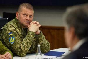 Залужний в інтерв’ю The Economist: «Я зможу перемогти цього ворога, але мені потрібна зброя»