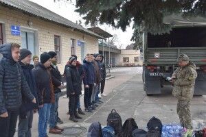 Пояснили причини відновлення призову з 18 років