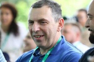 Шефір дивно оформлений першим помічником президента – не прийняв присягу, не здає декларацію і може зустрічатись з олігархами