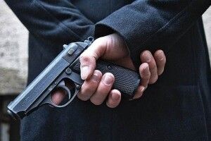 У Луцькому районі іноземець погрожував чоловіку пістолетом через ДТП 