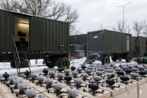 Перед Новим роком бригади отримали від Порошенка «Блискавки» і… вертеп