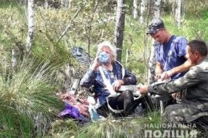 Розповіли, чим займалася 78-річна бабуся 4 доби сама в лісі без їжі та води (Відео)