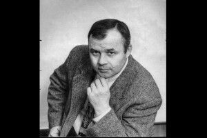 «У кожному цілунку —  зради трунок»