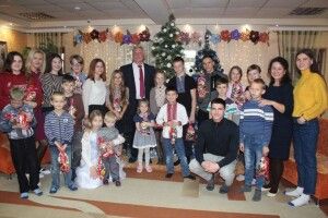   Святий Миколай завітав і до обездолених дітей