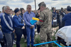 Навіки 31: волиняни навколішки прощалися з молодим Воїном