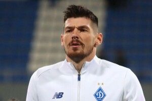 Голкіпер «Динамо» зробив бомбезне тату з емблемою рідного клубу (Фото)