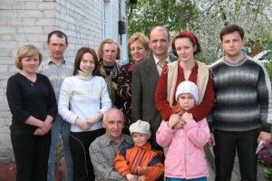 Любешівець зібрав інформацію про десять поколінь свого роду