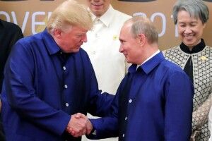 Трамп назвав ФБР і Хілларі Клінтон «російськими шпигунами»