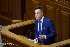 Кримінальні справи «Укрнафти» і «Приватбанку» зупинені через лояльність телеканалу Коломойського до Зеленського, - Наливайченко 