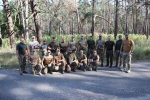 Командування волинської тероборони нагородило поліцейських, які мужньо б’ються пліч-о-пліч з ними