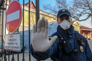 В Івано-Франківській області через спалах коронавірусу розгортають блокпости