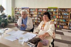Почесний громадянин Луцька та Волині нову книгу «Пуповина предків» присвятив онуку-Герою