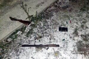 Невідомий лякав волинянина зброєю  