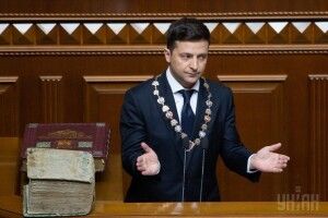 Коли вирішувалась доля Харківських угод - Зеленський виступав перед Януковичем та Медведєвим (Відео)