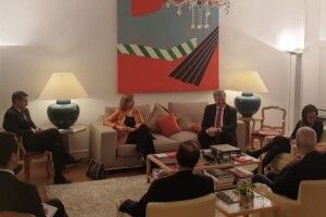 Петро Порошенко зустрівся з послами країн «Групи семи» і ЄС в Україні