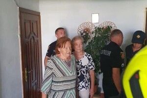 На Рівненщині у зачиненій квартирі знайши мертву жінку