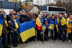 Евакуйовані з окупованих Олешків уже в Україні