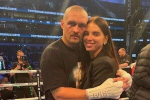 Усик учетверте став батьком: відомо, як назвали дитину