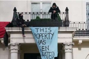 У Лондоні протестувальники захопили особняк російського олігарха Дерипаски 