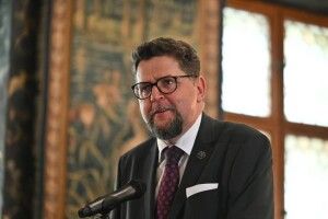 Скандал у Варшаві: заступник міністра Польщі порівняв УПА з польськими підпільниками