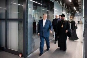 Міжнародне визнання ПЦУ буде продовжуватись, – зустріч Порошенка з митрополитом Епіфанієм