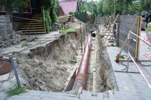 Через аварію на тепломережі частина лучан не має гарячої води