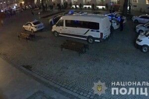 У центрі Львова побилися українські і французькі фанати