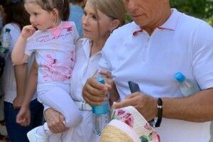 Лідерка «Батьківщини» Юлія Тимошенко стала двічі бабусею